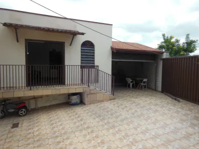 Sobrado com 3 Quartos à venda, 296m² no Jardim Antonio Von Zuben, Campinas
