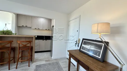 Apartamento com 2 Quartos à venda, 45m² no Coqueiros, Florianópolis