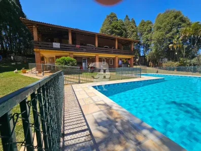 Fazenda/Sítio com 3 Quartos à venda, 450m² no Aparecidinha, Araçariguama
