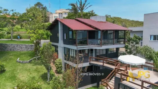 Casa de Condomínio com 4 Quartos à venda, 400m² no Centro, Bombinhas
