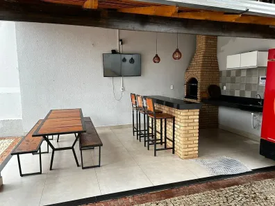 Casa com 3 Quartos à venda, 150m² no Saraiva, Uberlândia