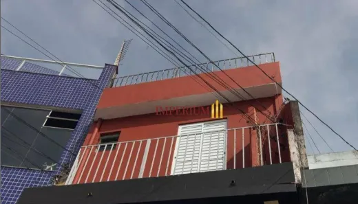 Casa com 2 Quartos para alugar, 88m² no Vila Sabrina, São Paulo