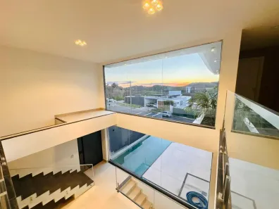 Casa de Condomínio com 4 Quartos à venda, 300m² no Salvaterra, Juiz de Fora