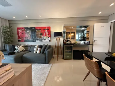 Apartamento com 2 Quartos para alugar, 80m² no Jurerê, Florianópolis