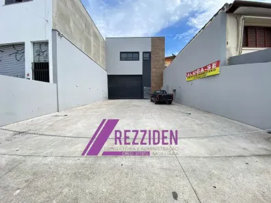 Galpão/Depósito/Armazém para alugar, 230m² no Vila Fanton, São Paulo