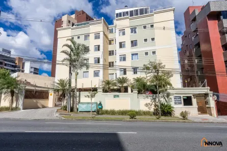 Apartamento com 2 Quartos para alugar, 45m² no Cabral, Curitiba
