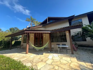 Casa com 3 Quartos para venda ou aluguel, 648m² no Colina Maria Luíza (Jordanésia), Cajamar