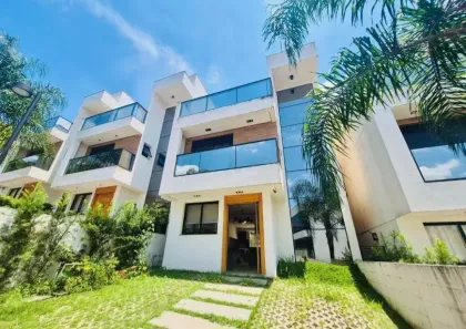 Casa de Condomínio com 4 Quartos para venda ou aluguel, 150m² no Parque Rincão, Cotia
