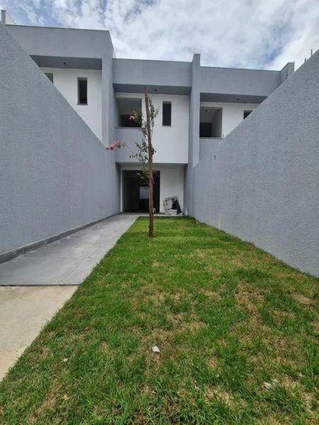 Casa com 2 quartos — Planalto, Belo Horizonte