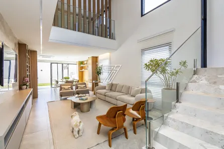 Casa de Condomínio com 3 Quartos à venda, 271m² no Cascatinha, Curitiba