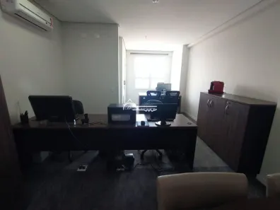 Sala Comercial à venda, 28m² no Centro, Jacareí