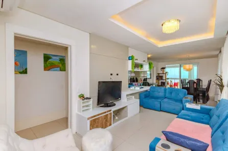 Apartamento com 3 Quartos para alugar, 137m² no Centro, Balneário Camboriú
