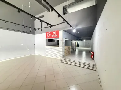 Ponto Comercial para alugar, 478m² no Parque das Nações, Santo André