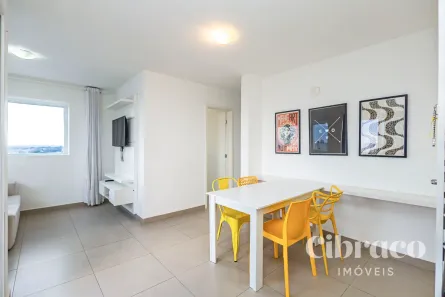 Apartamento com 2 Quartos para alugar, 61m² no Centro Cívico, Curitiba