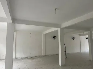 Ponto Comercial com 1 Quarto para alugar, 250m² no Centro, Camaçari