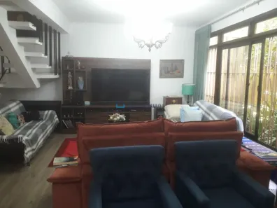 Sobrado com 3 Quartos à venda, 194m² no Vila Gumercindo, São Paulo