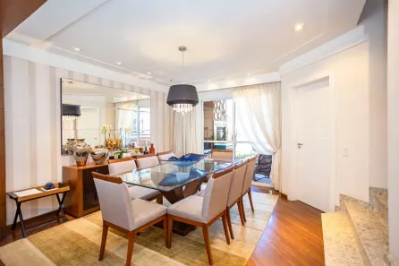 Sobrado com 3 Quartos à venda, 198m² no Bom Retiro, Curitiba