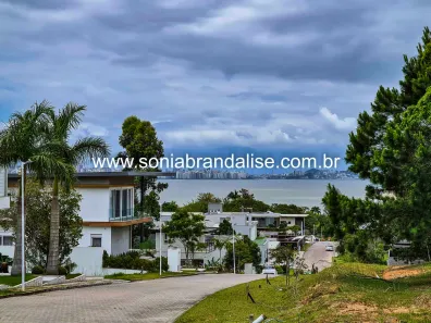 Lote/Terreno à venda, 756m² no Cacupé, Florianópolis