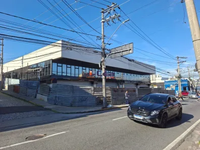 Ponto Comercial para alugar, 811m² no Vila Costa, Suzano