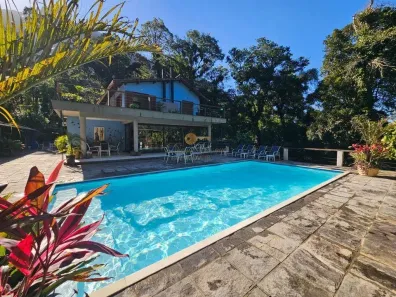 Fazenda/Sítio com 4 Quartos à venda, 500m² no Garrafão, Guapimirim