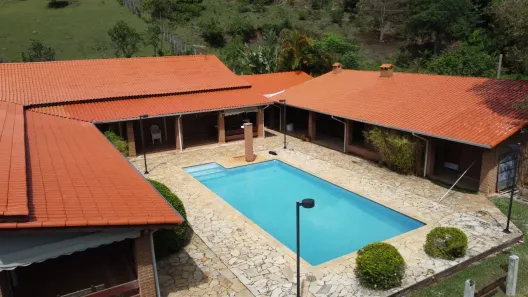 Fazenda/Sítio com 3 Quartos à venda, 2100m² no , Brazópolis