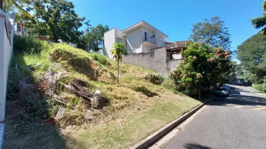 Lote/Terreno à venda, 300m² no Jardim das Palmeiras, Valinhos