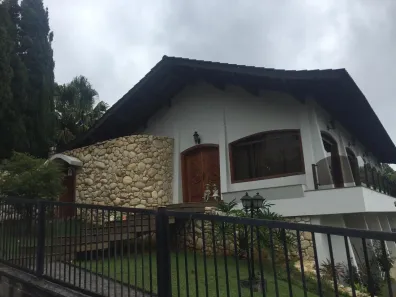 Casa de Condomínio com 3 Quartos à venda, 1000m² no Arujázinho IV, Arujá