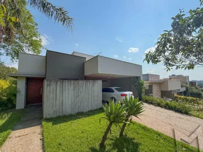 Casa de Condomínio com 3 Quartos para alugar, 175m² no Esperança, Londrina