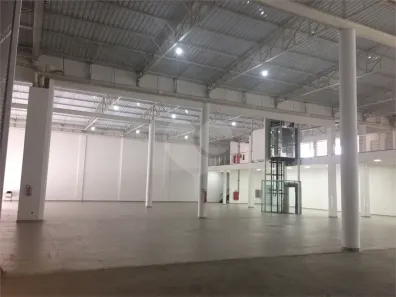 Galpão/Depósito/Armazém para alugar, 829m² no Penha de França, São Paulo