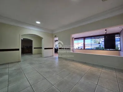 Ponto Comercial para alugar, 244m² no Vila Sfeir, Indaiatuba