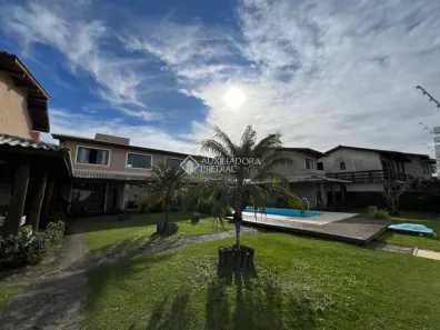 Casa com 10 Quartos à venda, 196m² no Campeche, Florianópolis