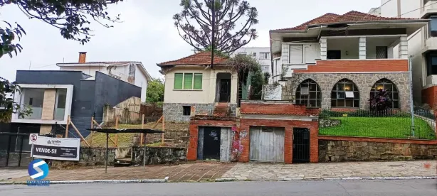 Casa com 3 Quartos à venda, 430m² no São João, Porto Alegre