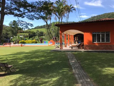 Fazenda/Sítio com 6 Quartos à venda, 3600m² no , Nazaré Paulista