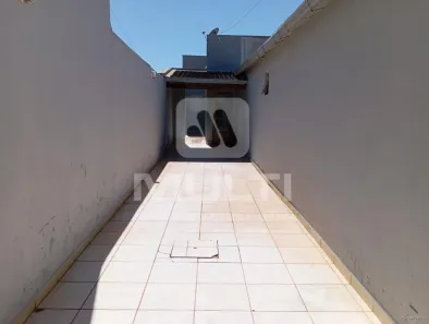 Casa com 3 Quartos à venda, 77m² no Guarani, Uberlândia