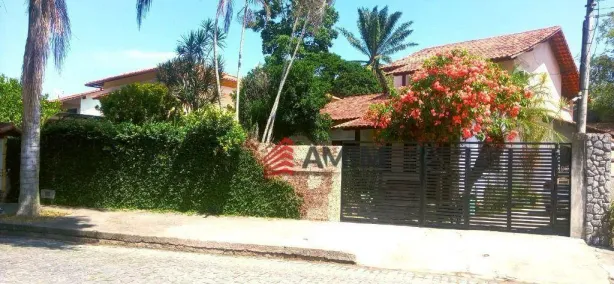 Casa com 4 Quartos à venda, 350m² no Itaipu, Niterói