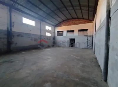 Galpão/Depósito/Armazém para alugar, 300m² no Mathias Velho, Canoas