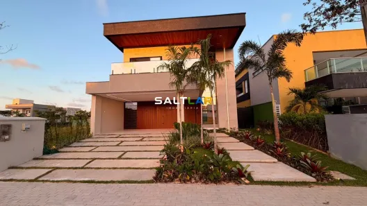 Casa com 4 Quartos à venda, 264m² no Cidade Alpha, Eusébio