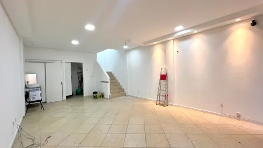 Sala Comercial para alugar, 250m² no Fazenda, Itajaí