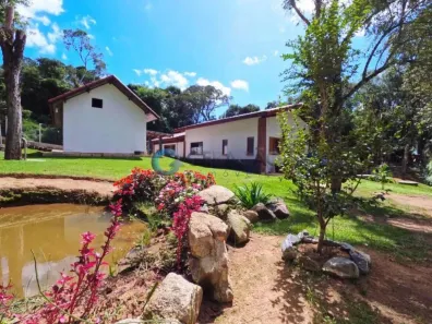 Fazenda/Sítio com 3 Quartos à venda, 654m² no Centro, Ibiúna
