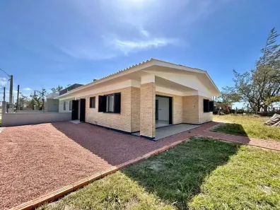 Casa com 3 Quartos à venda, 150m² no Capão da Canoa, Capão da Canoa