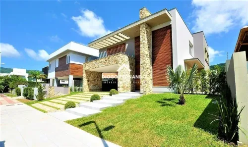 Casa de Condomínio com 4 Quartos à venda, 390m² no Lagoa da Conceição, Florianópolis