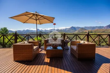 Casa com 4 Quartos à venda, 275m² no Araras, Petrópolis