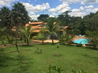 Fazenda/Sítio com 4 Quartos à venda, 600m² no , Hidrolândia