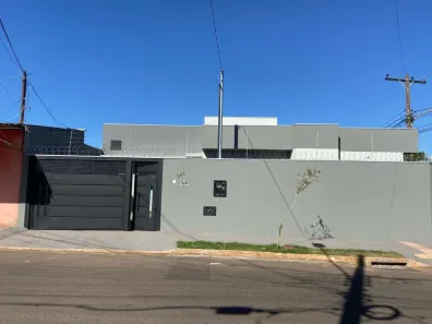 Casa com 3 Quartos à venda, 75m² no Jardim Tijuca, Campo Grande