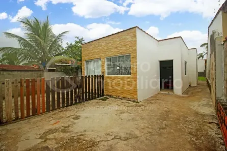 Casa com 2 Quartos à venda, 130m² no Estância Balneária Maria Helena Novaes, Peruíbe