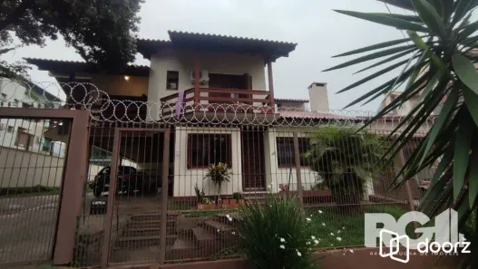 Casa com 4 Quartos à venda, 396m² no Jardim Itu, Porto Alegre