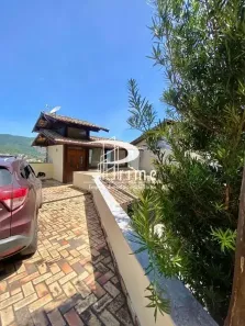Casa com 4 Quartos à venda, 300m² no Maravista, Niterói