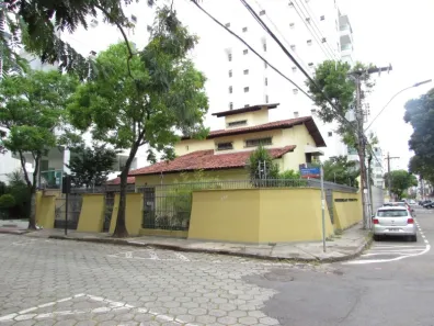 Casa com 3 Quartos à venda, 398m² no Jardim Camburi, Vitória