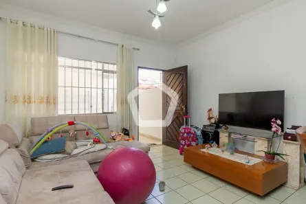 Casa com 4 Quartos à venda, 250m² no Jardim Líbano, São Paulo