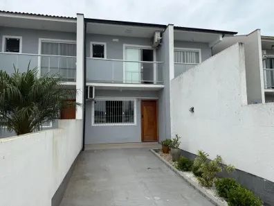 Sobrado com 2 Quartos à venda, 99m² no Sertão do Maruim, São José